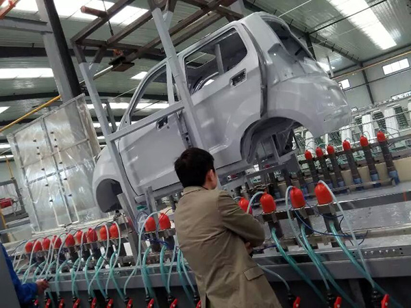 農(nóng)機(jī)配件電泳線1.jpg